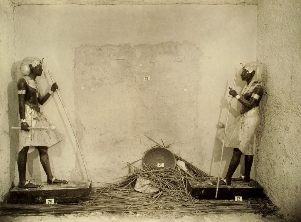 „Wunderbare Dinge!“ – Betrat Howard Carter das Grab des Tutanchamun schon zuvor?