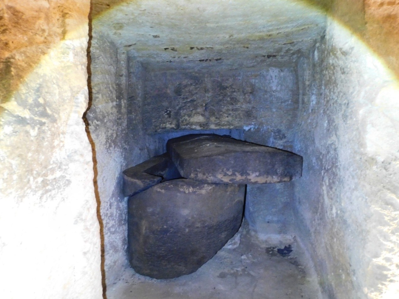 Osiris Schacht Abb. 6