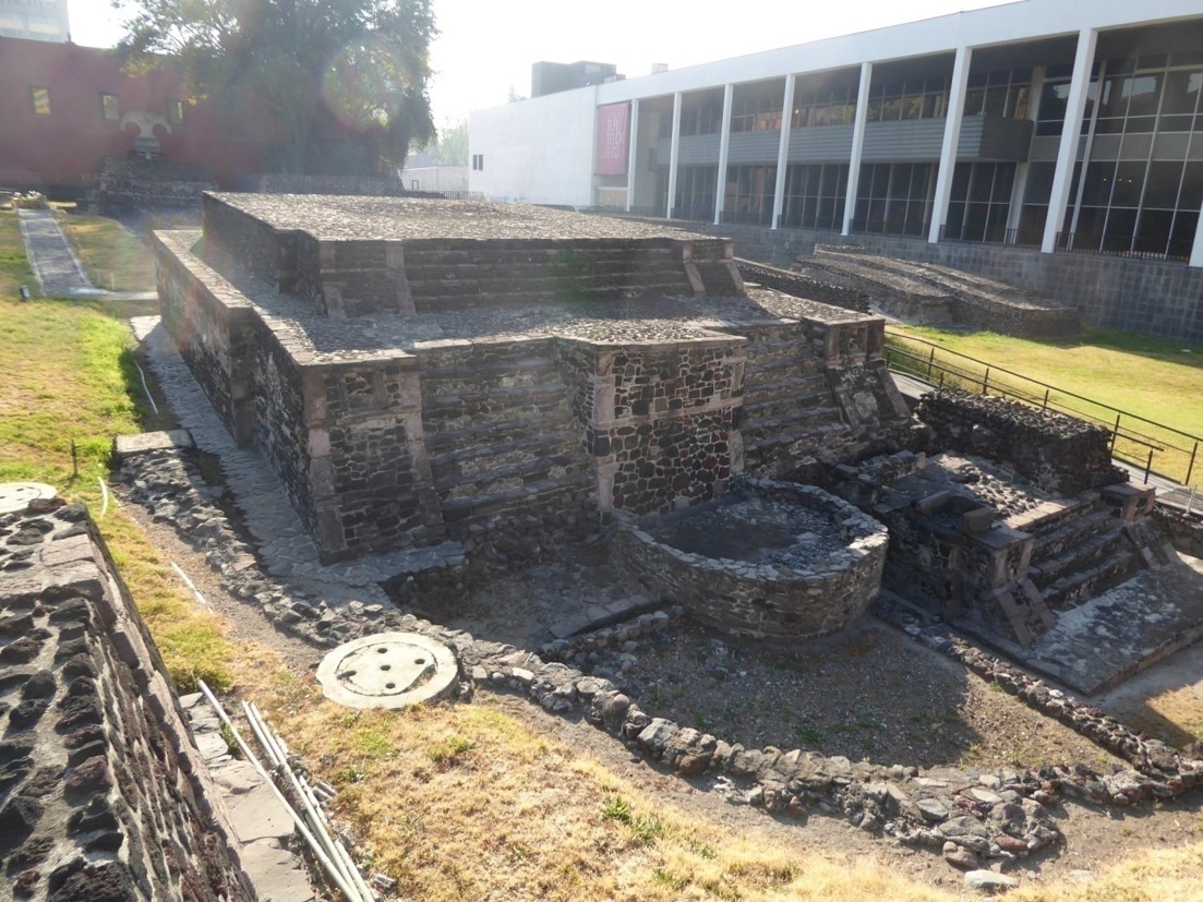 Auf den Spuren des alten Tenochtitlán in Mexiko-Stadt 5 Abb. 4 Kalendertempel Tlatelolco