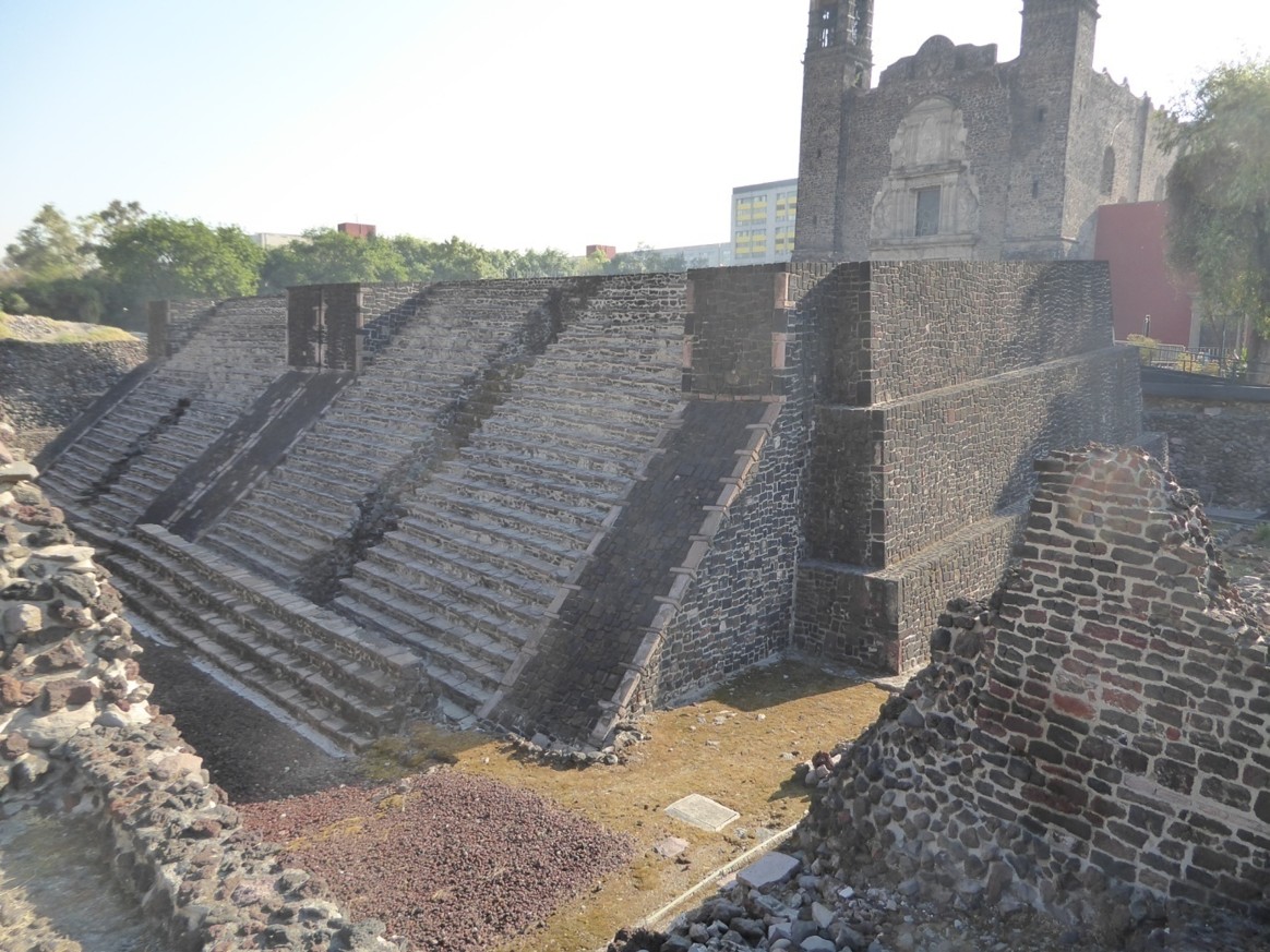 Auf den Spuren des alten Tenochtitlán in Mexiko-Stadt 6 Abb. 5 Grosser Tempel Tlatelolco